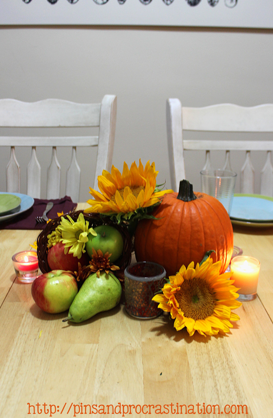 Looking for thanksgiving centerpiece ideas? Here are 4 different thanksgiving centerpieces you can use! All are absolutely lovely. They use sunflowers, pumpkins, gourds, and acorns! The perfect combinations for great thanksgiving centerpieces. If you need some inspiration this thanksgiving you should definitely check these out.