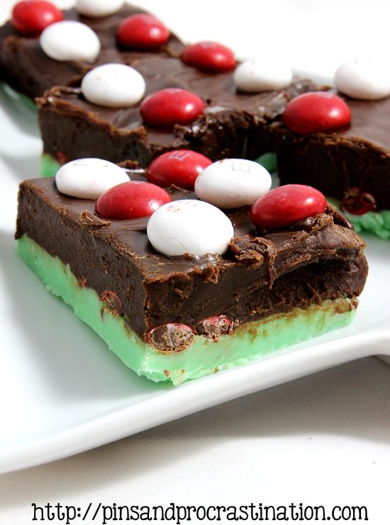 Looking for a great holiday recipe? This mint chocolate fudge is so easy to make and even more delicious to eat. This is the perfect easy christmas dessert that still looks adorable. Yummy chocolate fudge and mint fudge were meant to go together. With only 4 ingredients used in baking it doesn't get much better. 