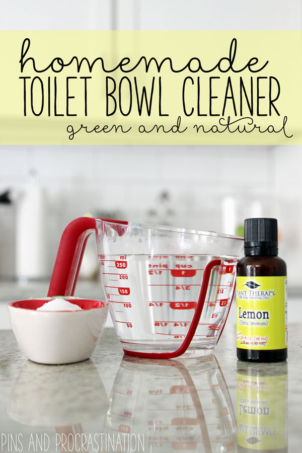 No one likes to clean toilets- it's just icky. But unfortunately we have to! So if we are going to clean the toilet, we might as well make it fast and easy. This awesome homemade toilet bowl cleaner is green, natural, effective, and takes so little work to use. It is so easy it doesn't feel like work at all.